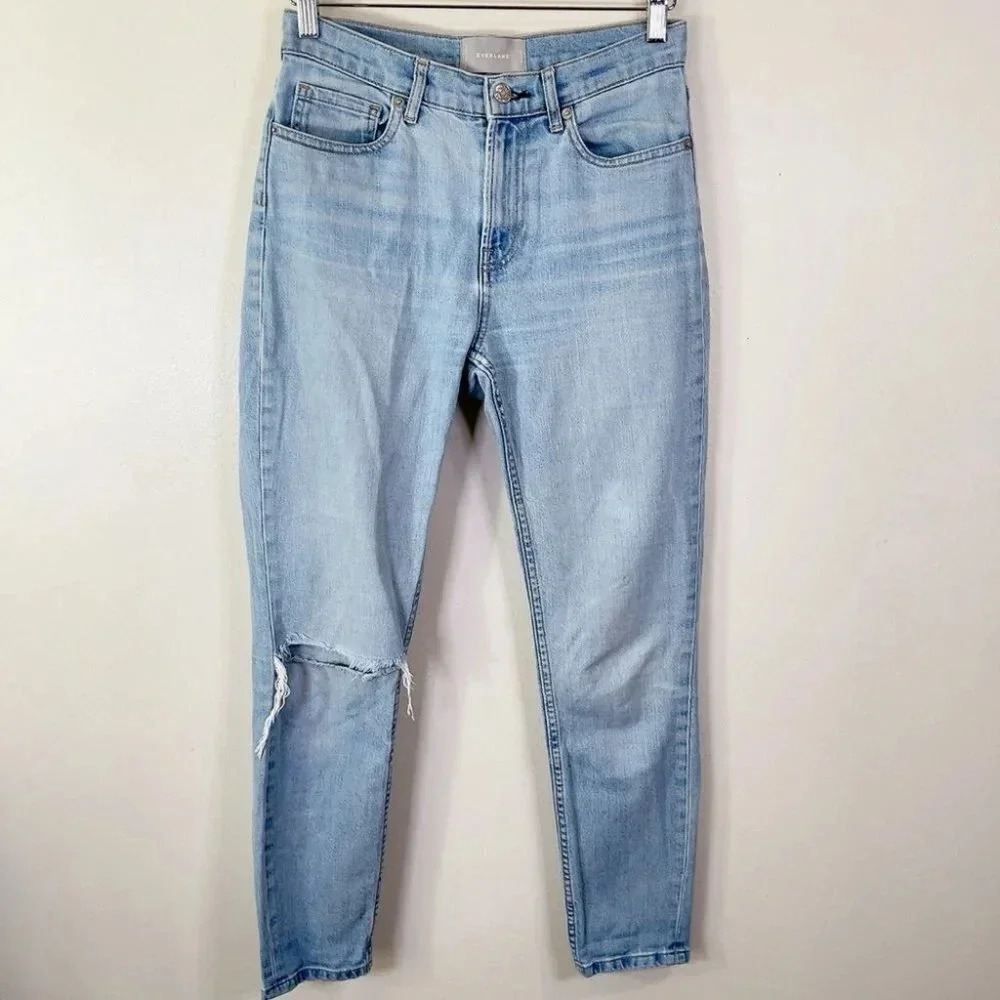 Everlane High Rise Distressed Knee Light Wash Jeans
